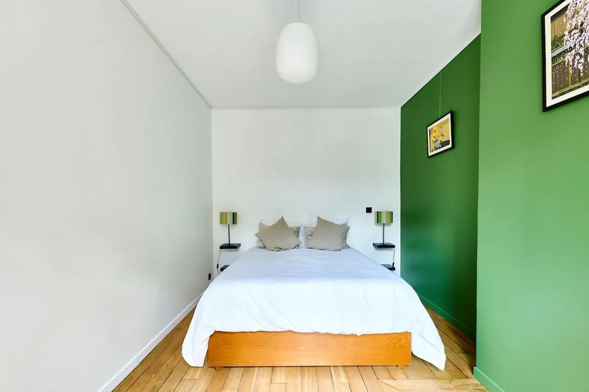 Le Grand Marais Metro Lines 1, 5, 8 Apartment Paris