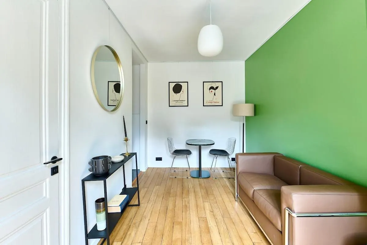 Le Grand Marais Metro Lines 1, 5, 8 Apartment Paris